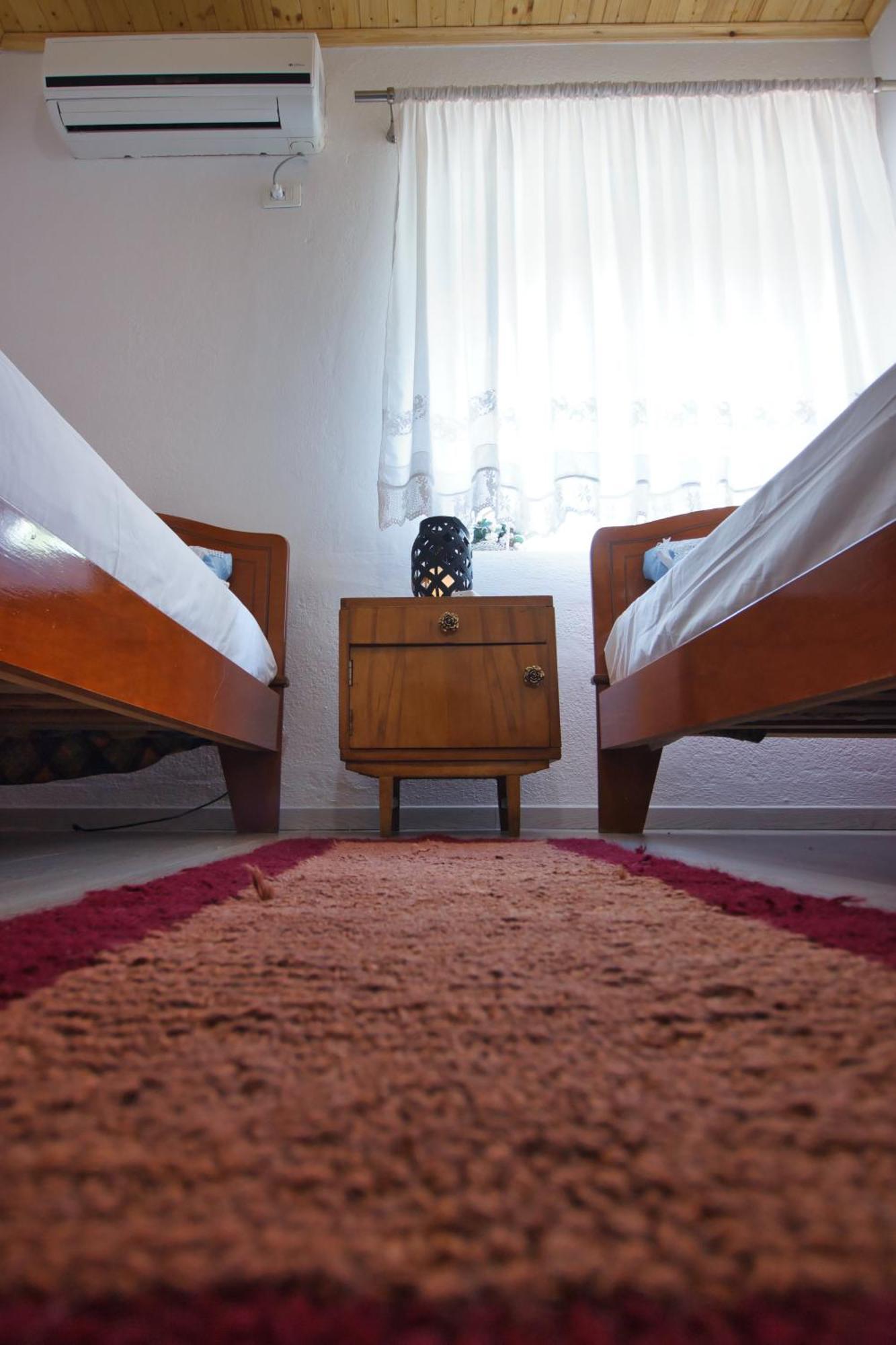 Guest House Denis Gjirokaster Luaran gambar